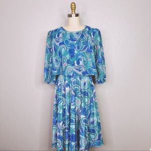 Vintage paisley pleated 80s dress size 6